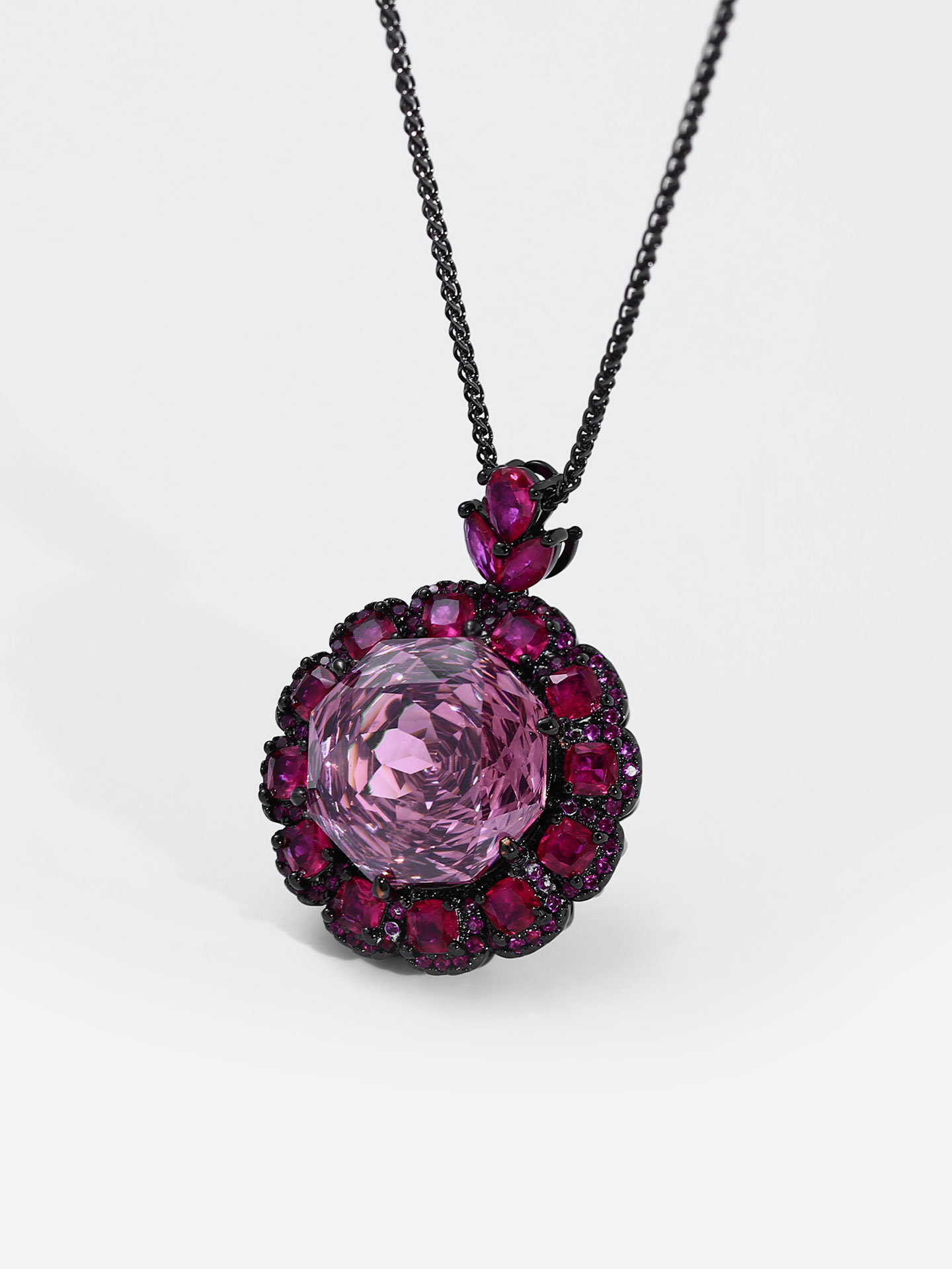 Luxury Women's Black Copper Plated Rose Red Gemstone Necklace - Image 3