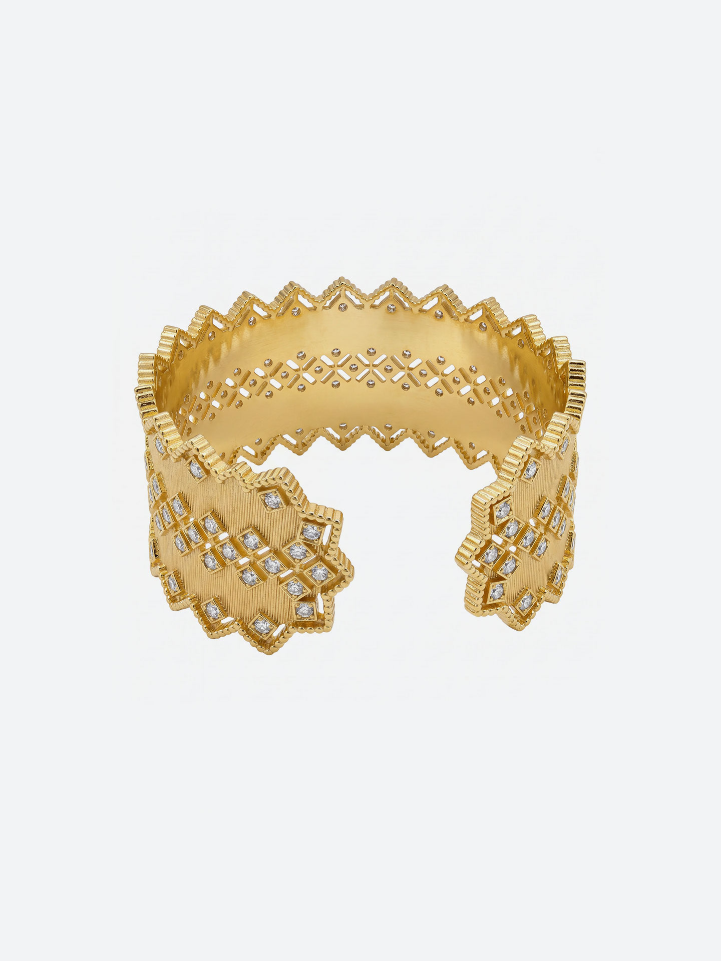 Modern Wide 18K Gold Plated Cuff Bracelet - Image 4