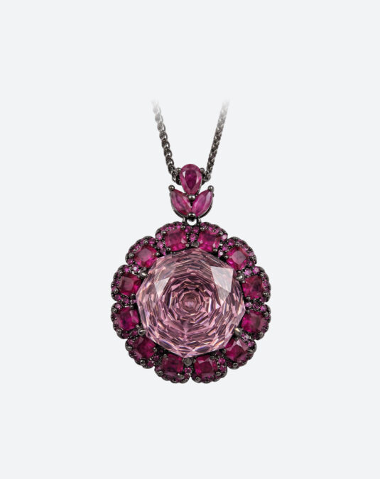 Luxury Women's Black Copper Plated Rose Red Gemstone Necklace